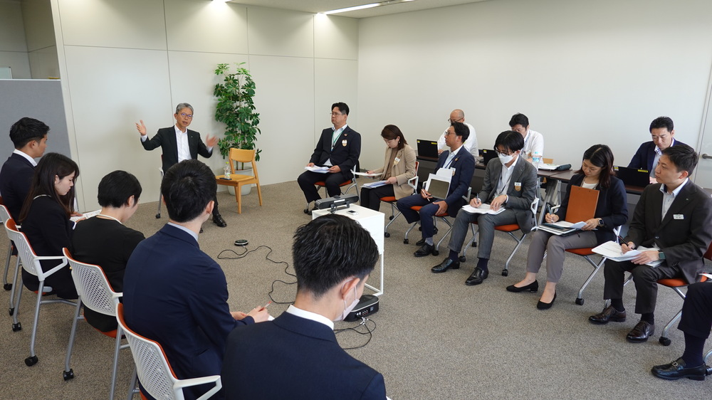 「光吉社長がいく！現場対談」の様子